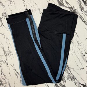 NWOT - LuluLemon Leggings with Mesh, size 10